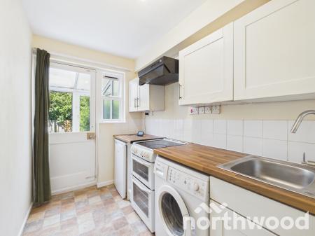 1 bedroom Flat to let in Lakemead, Singleton, Ashford, TN23