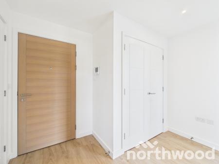 1 bedroom Flat to let in Hampton Place, Ashford, TN23