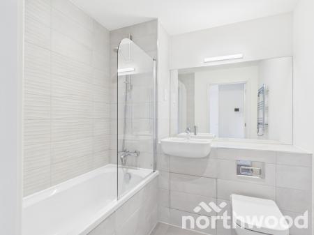 1 bedroom Flat to let in Hampton Place, Ashford, TN23