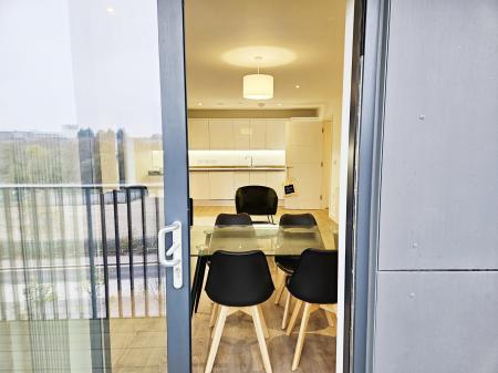 2 bedroom Flat to let in Hampton Place, Ashford, Ashford, TN23