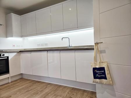 2 bedroom Flat to let in Hampton Place, Ashford, Ashford, TN23