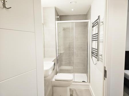 2 bedroom Flat to let in Hampton Place, Ashford, Ashford, TN23
