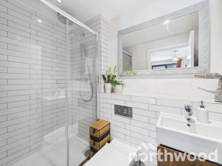 2 bedroom Flat for sale in George Street, Ashford, TN23