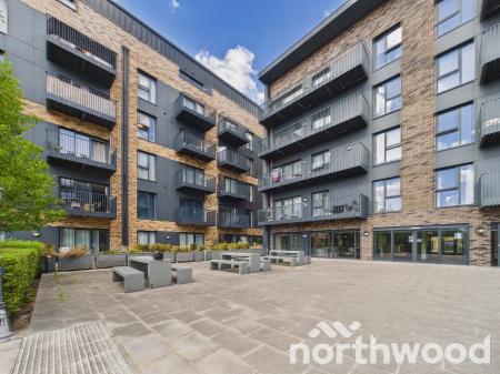 2 bedroom Flat for sale in George Street, Ashford, TN23