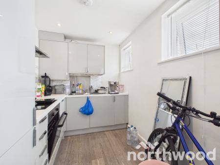 1 bedroom Flat to let in North Street, Town Centre, Ashford, TN24