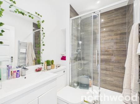 1 bedroom Flat to let in North Street, Town Centre, Ashford, TN24