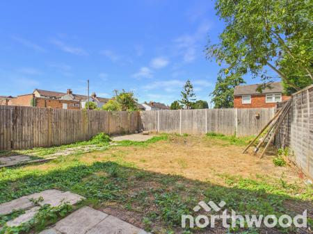 3 bedroom Semi-detached house for sale in Cade Road, Ashford, Ashford, TN23