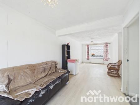 3 bedroom Semi-detached house for sale in Cade Road, Ashford, Ashford, TN23