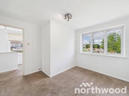 3 bedroom Semi-detached house for sale in Cade Road, Ashford, Ashford, TN23