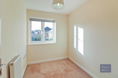 3 bedroom Terraced House to let in Colemans Close, Chartfields, Ashford, TN23