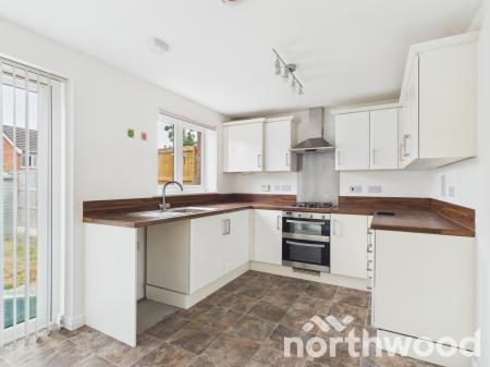 3 bedroom Terraced House to let in Colemans Close, Chartfields, Ashford, TN23