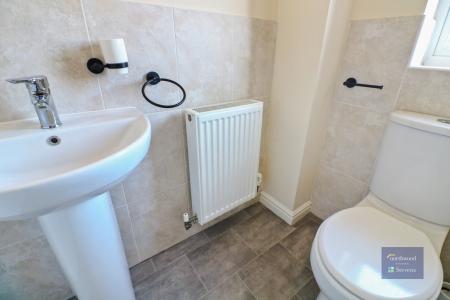 3 bedroom Terraced House to let in Colemans Close, Chartfields, Ashford, TN23