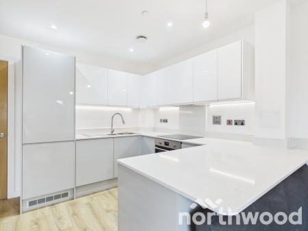 2 bedroom Flat to let in 50 Victoria Road, Ashford, TN23