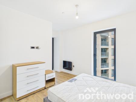 2 bedroom Flat to let in 50 Victoria Road, Ashford, TN23