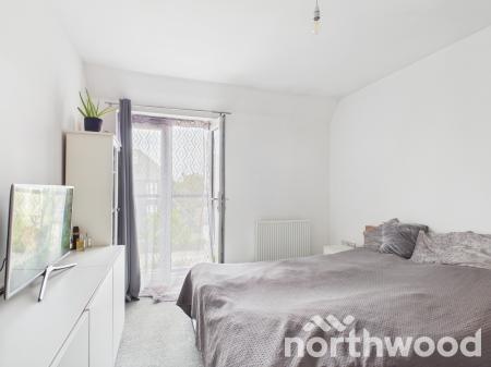 2 bedroom Flat to let in Finn Farm Road, Kingsnorth, Ashford, TN25