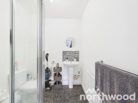 2 bedroom Flat to let in Finn Farm Road, Kingsnorth, Ashford, TN25