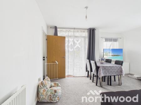 2 bedroom Flat to let in Finn Farm Road, Kingsnorth, Ashford, TN25
