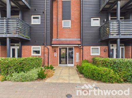 2 bedroom Flat to let in Finn Farm Road, Kingsnorth, Ashford, TN25