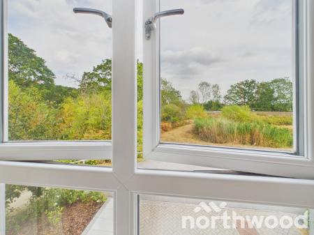 4 bedroom Detached house for sale in Campion Close, Ashford, TN25