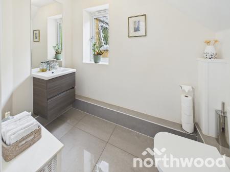 4 bedroom Detached house for sale in Campion Close, Ashford, TN25
