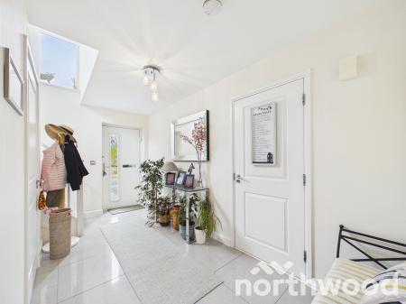 4 bedroom Detached house for sale in Campion Close, Ashford, TN25