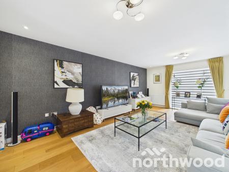 4 bedroom Detached house for sale in Campion Close, Ashford, TN25