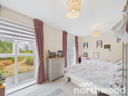 4 bedroom Detached house for sale in Campion Close, Ashford, TN25