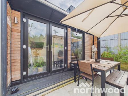 4 bedroom Detached house for sale in Campion Close, Ashford, TN25