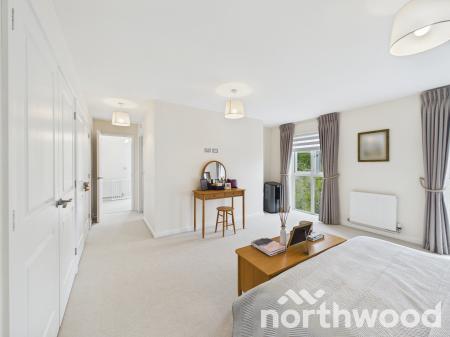 4 bedroom Detached house for sale in Campion Close, Ashford, TN25