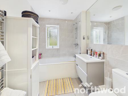 4 bedroom Detached house for sale in Campion Close, Ashford, TN25