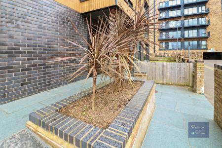 1 bedroom Flat to let in Victoria Crescent, Ashford, TN23