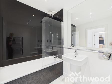 1 bedroom Flat to let in Victoria Crescent, Ashford, TN23