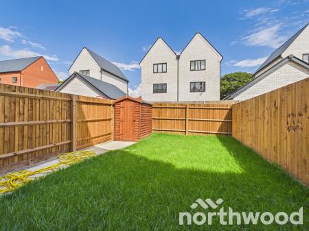 3 bedroom Semi-detached house to let in Coldstream Close, Cheriton, Cheriton, CT20