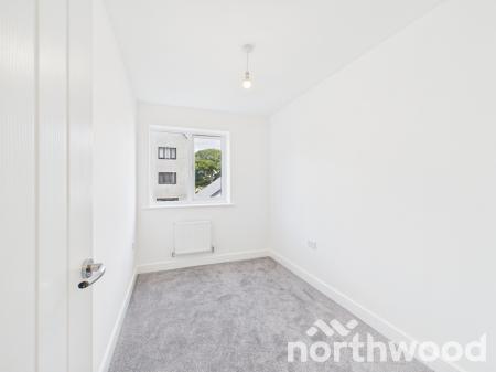 3 bedroom Semi-detached house to let in Coldstream Close, Cheriton, Cheriton, CT20