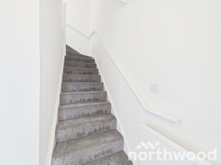 3 bedroom Semi-detached house to let in Coldstream Close, Cheriton, Cheriton, CT20
