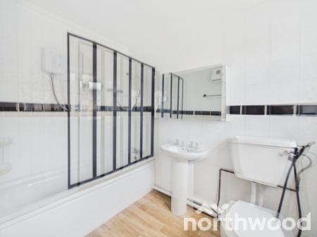 2 bedroom Semi-detached house to let in Blackwall Road, Hinxhill, Ashford, TN25