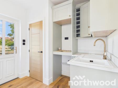 4 bedroom Detached house for sale in Goose Cottages Heath Road, Appledore, TN26