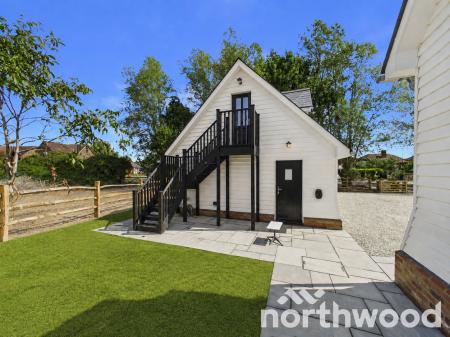 4 bedroom Detached house for sale in Goose Cottages Heath Road, Appledore, TN26