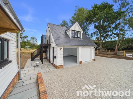 4 bedroom Detached house for sale in Goose Cottages Heath Road, Appledore, TN26
