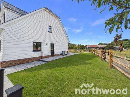 4 bedroom Detached house for sale in Goose Cottages Heath Road, Appledore, TN26
