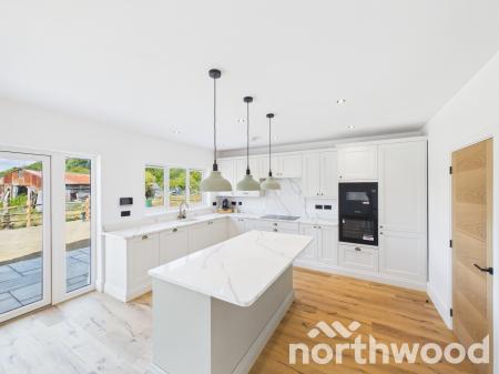 4 bedroom Detached house for sale in Goose Cottages Heath Road, Appledore, TN26