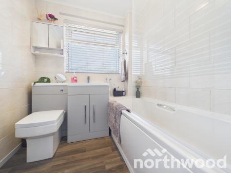 3 bedroom Semi-detached house for sale in Lakemead, Singleton, Ashford, TN23