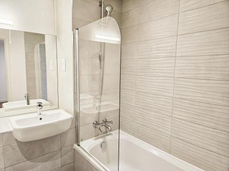 1 bedroom Flat to let in Hampton Place, Ashford, TN23