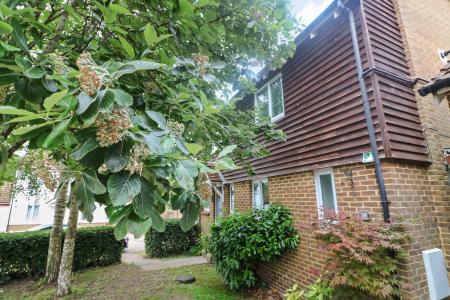 2 bedroom Semi-detached house to let in Bradbridge Green, Singleton, Ashford, TN23