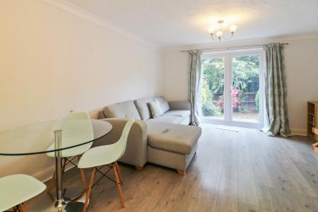 2 bedroom Semi-detached house to let in Bradbridge Green, Singleton, Ashford, TN23