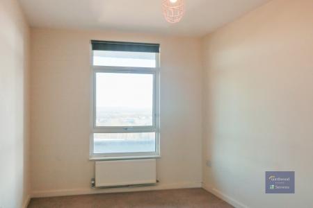 1 bedroom Flat to let in Park Street, Town Centre, Ashford, TN24