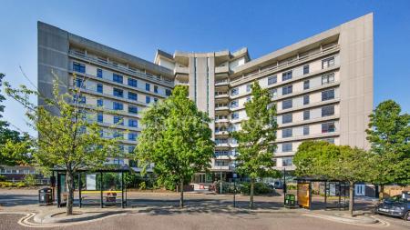 1 bedroom Flat to let in Park Street, Town Centre, Ashford, TN24