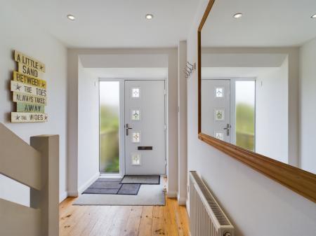 3 bedroom Terraced House to let in Pelwood Road, Camber, TN31