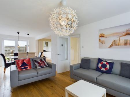 3 bedroom Terraced House to let in Pelwood Road, Camber, TN31