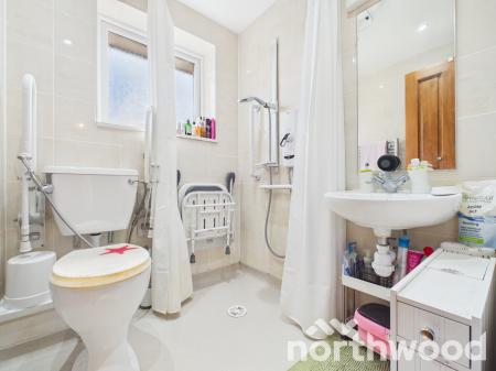 3 bedroom Semi-detached house for sale in Eggringe, Singleton, Ashford, TN23